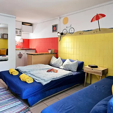 For Cyclists Ride In Apartmán